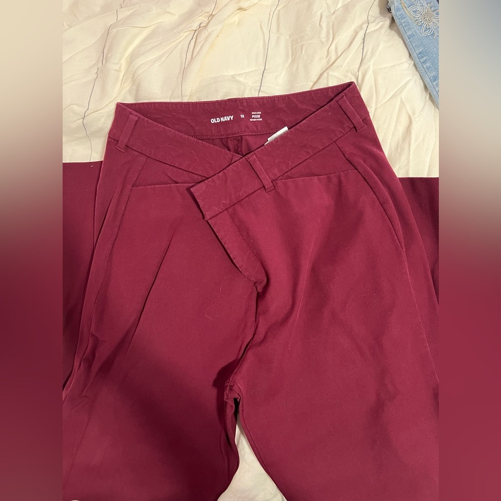 Maroon Old Navy Pixie Pants